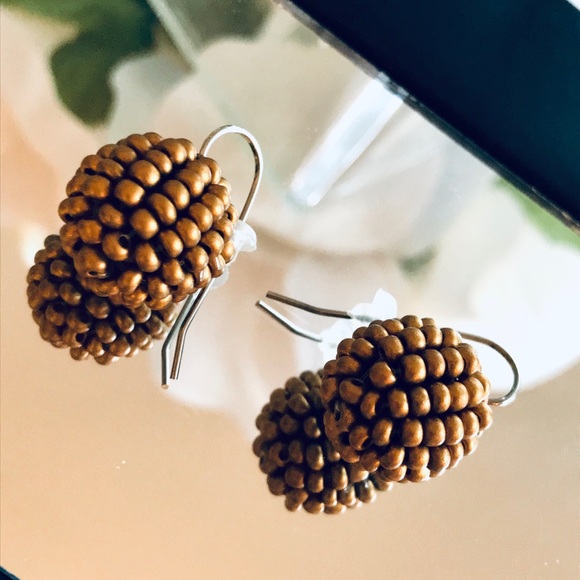 GIOVANNA CHANTAL Handmade Spiked Earrings - Picture 3 of 8